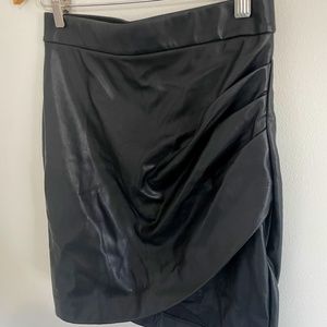 Dynamite Faux Leather Black Side Ruching Mini Skirt Women size S